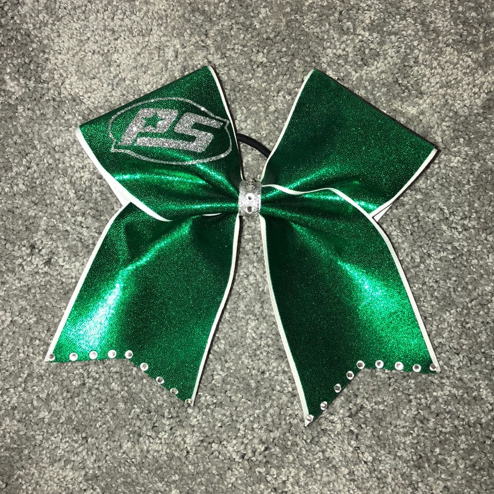 don’t cheer anymore so I’m selling all my bows!